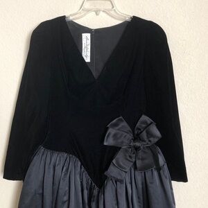 Amen Wardy Newport Beach Timeless Evening Gown Vintage Black Velvet Taffeta 8